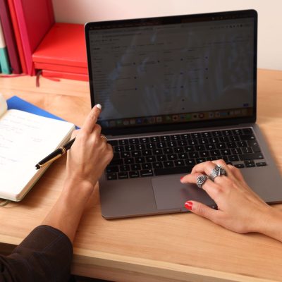 SEO para IA: por qué tu sitio necesita optimizarse para aparecer en ChatGPT, Google AI Overviews y otros motores de búsqueda con inteligencia artificial